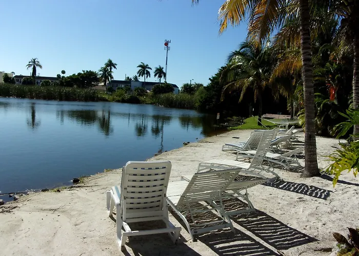 Marco Island Lakeside Inn